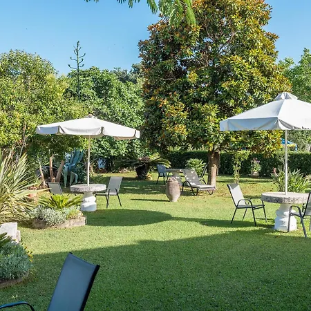 Phos Elegant Residences By Konnect, 400m To The Apartment Dassia (Corfu)