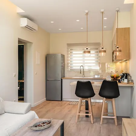 Phos Elegant Residences By Konnect, 400m To The