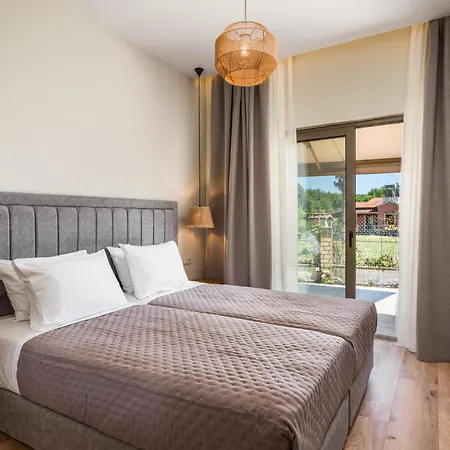 Phos Elegant Residences By Konnect, 400m To The * Dassiá