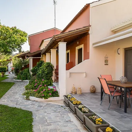 Phos Elegant Residences By Konnect, 400m To The Appartamento *