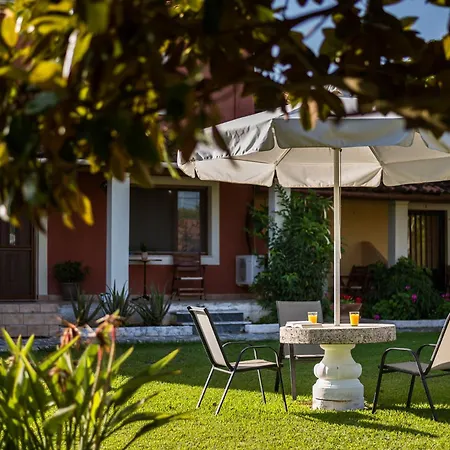 Διαμέρισμα Phos Elegant Residences By Konnect, 400m To The *