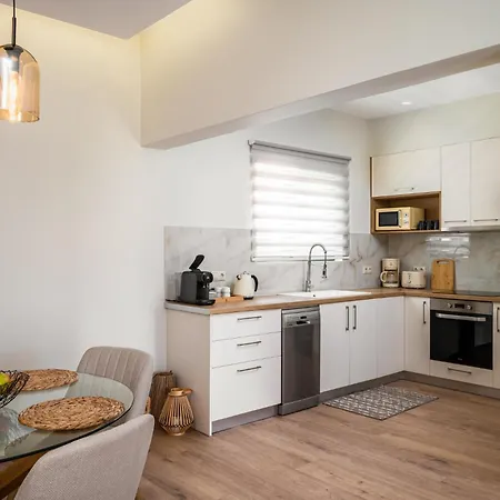 Phos Elegant Residences By Konnect, 400m To The Διαμέρισμα *